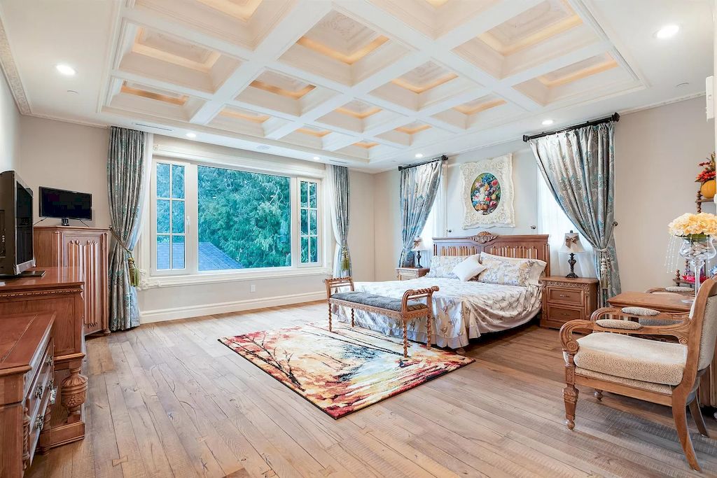 The Residence in Richmond is an exceptional grand-scale luxury residence with beautiful landscape, now available for sale. This home located at 4311 Tucker Ave, Richmond, BC V7C 1L9, Canada