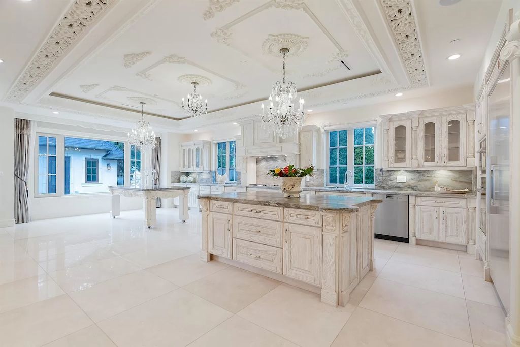 The Residence in Richmond is an exceptional grand-scale luxury residence with beautiful landscape, now available for sale. This home located at 4311 Tucker Ave, Richmond, BC V7C 1L9, Canada
