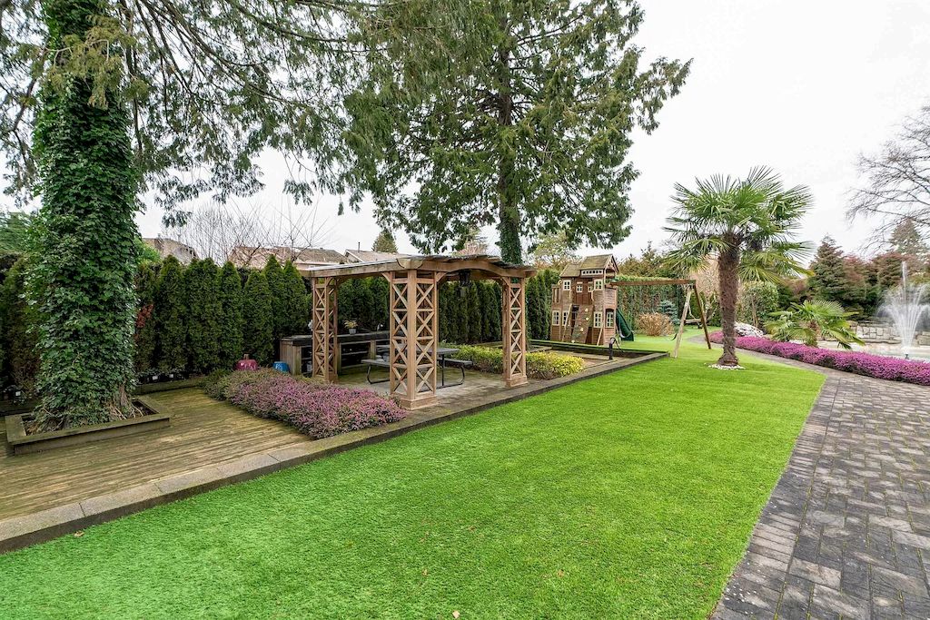 The Residence in Richmond is an exceptional grand-scale luxury residence with beautiful landscape, now available for sale. This home located at 4311 Tucker Ave, Richmond, BC V7C 1L9, Canada