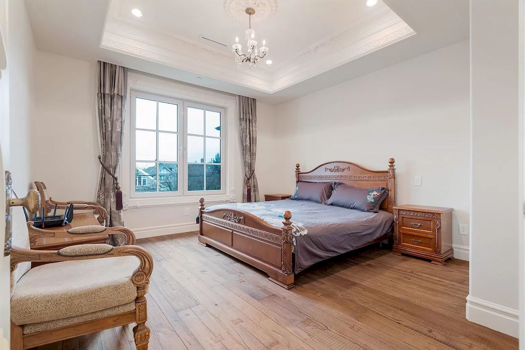 The Residence in Richmond is an exceptional grand-scale luxury residence with beautiful landscape, now available for sale. This home located at 4311 Tucker Ave, Richmond, BC V7C 1L9, Canada