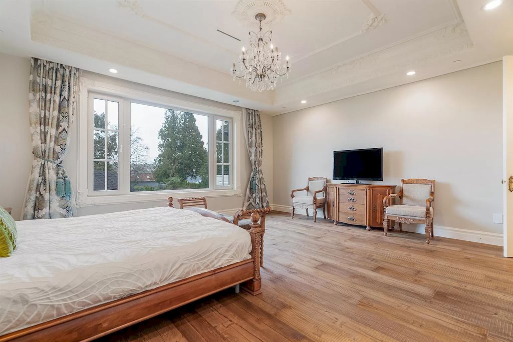 The Residence in Richmond is an exceptional grand-scale luxury residence with beautiful landscape, now available for sale. This home located at 4311 Tucker Ave, Richmond, BC V7C 1L9, Canada