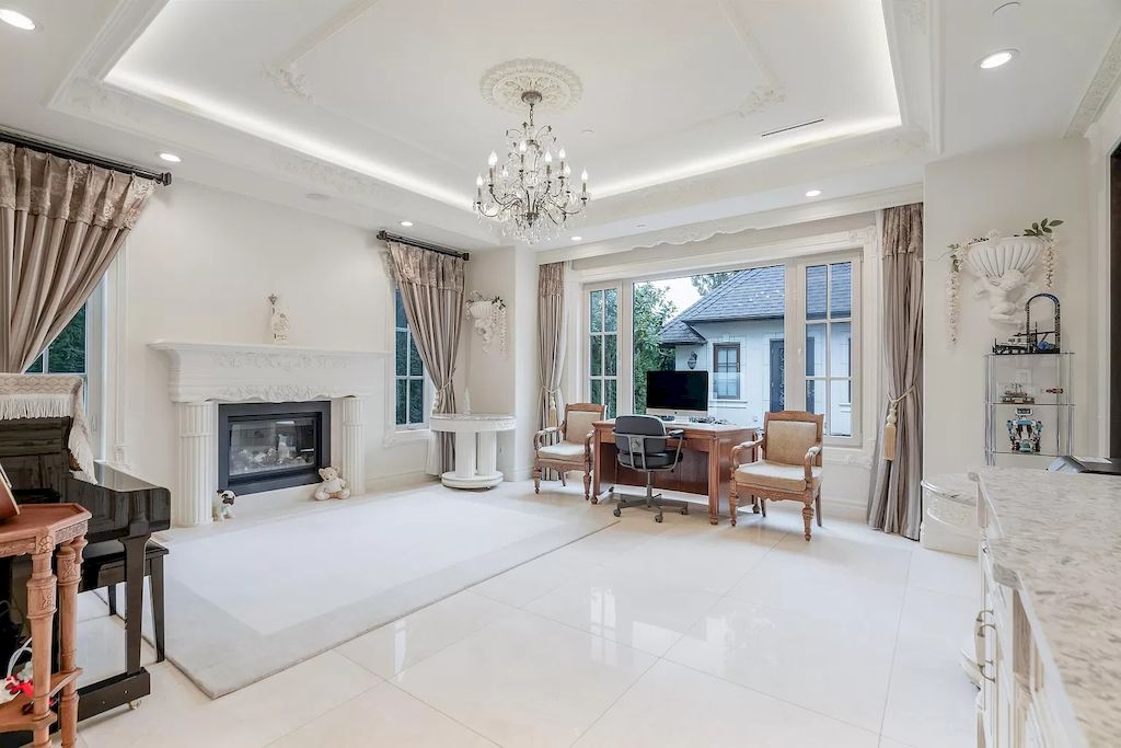 The Residence in Richmond is an exceptional grand-scale luxury residence with beautiful landscape, now available for sale. This home located at 4311 Tucker Ave, Richmond, BC V7C 1L9, Canada