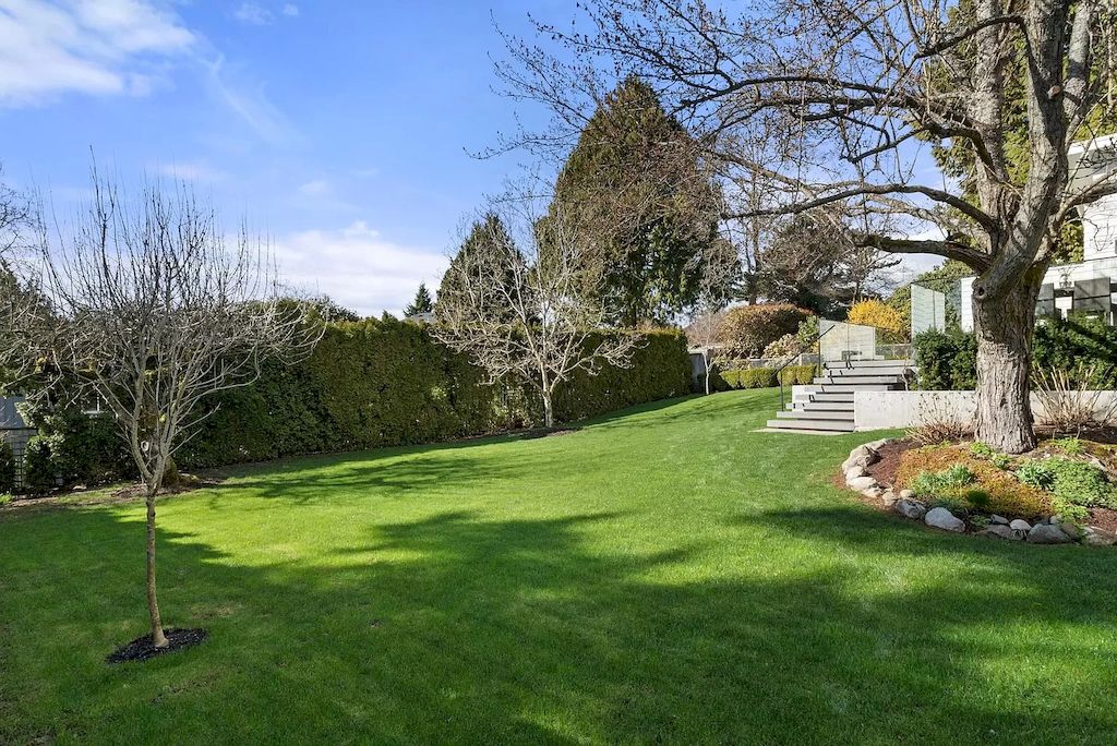 The Property in Vancouver is a spectacular luxury home has the convenience of today’s most up-to-date technology, now available for sale. This home located at 6145 Collingwood St, Vancouver, BC V6N 1T5, Canada