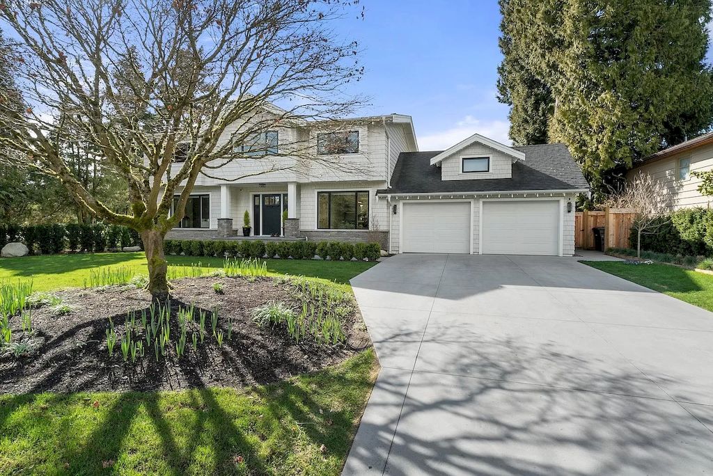 The Property in Vancouver is a spectacular luxury home has the convenience of today’s most up-to-date technology, now available for sale. This home located at 6145 Collingwood St, Vancouver, BC V6N 1T5, Canada