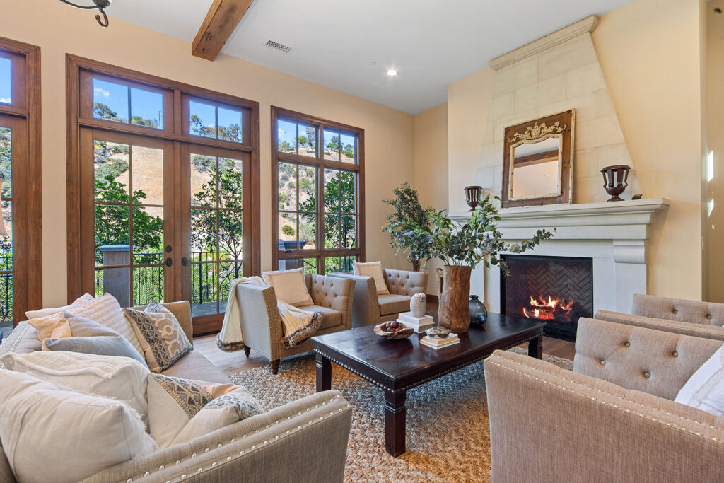The Home in Studio City is one of a kind compound designed with the highest level of form and function in mind now available for sale. This home located at 3911 Oeste Ave, Studio City, California