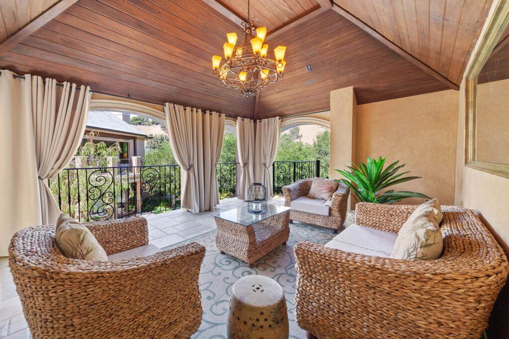 The Home in Studio City is one of a kind compound designed with the highest level of form and function in mind now available for sale. This home located at 3911 Oeste Ave, Studio City, California