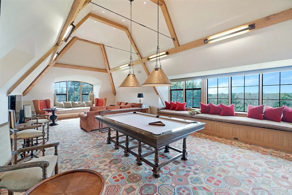 The Home in Connecticut is a luxurious home which is harmoniously combines modern and tradition aesthetics while using the finest materials and workmanship now available for sale. This home located at 15 Dairy Rd, Greenwich, Connecticut; offering 07 bedrooms and 13 bathrooms with 16,359 square feet of living spaces.
