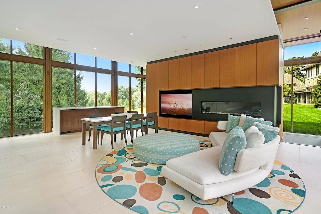 The Home in Connecticut is a luxurious home which is harmoniously combines modern and tradition aesthetics while using the finest materials and workmanship now available for sale. This home located at 15 Dairy Rd, Greenwich, Connecticut; offering 07 bedrooms and 13 bathrooms with 16,359 square feet of living spaces.