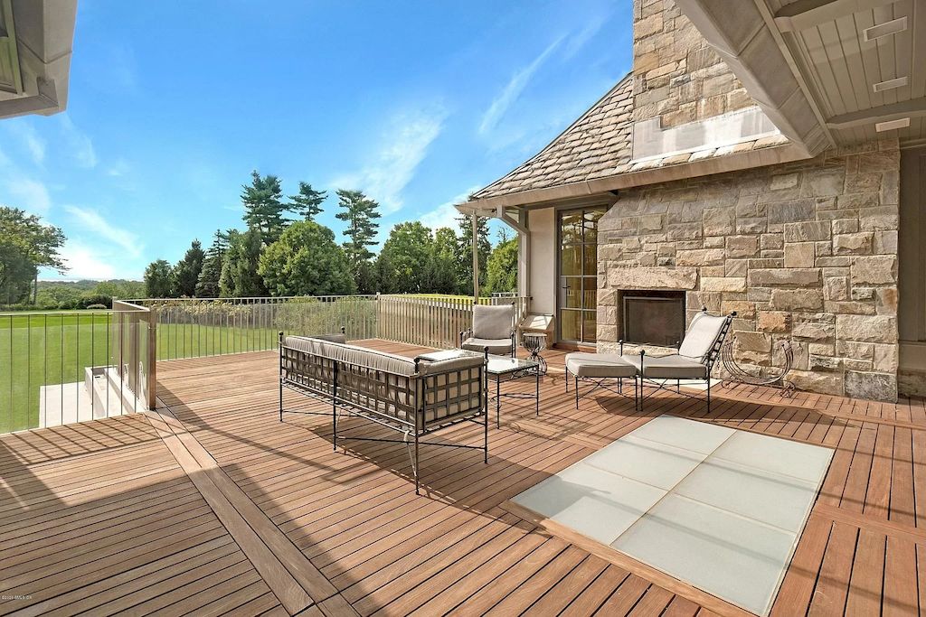 The Home in Connecticut is a luxurious home which is harmoniously combines modern and tradition aesthetics while using the finest materials and workmanship now available for sale. This home located at 15 Dairy Rd, Greenwich, Connecticut; offering 07 bedrooms and 13 bathrooms with 16,359 square feet of living spaces.