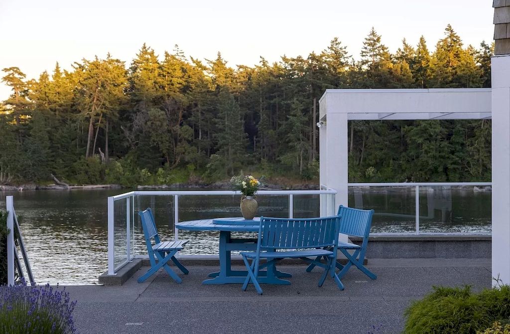 The Home in Saanich is an oceanfront oasis with abundant use of granite & quality construction, now available for sale. This home located at 4035 Locarno Ln, Saanich, BC V8N 3Z9, Canada