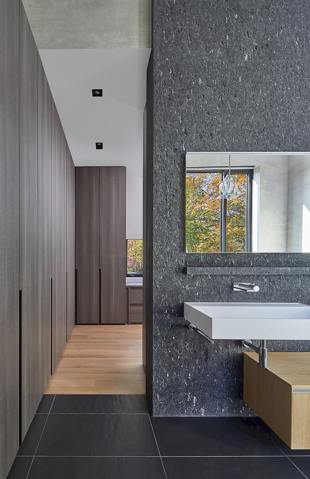 GG House highlights the beautiful landscape by Robert Gurney Architect 7