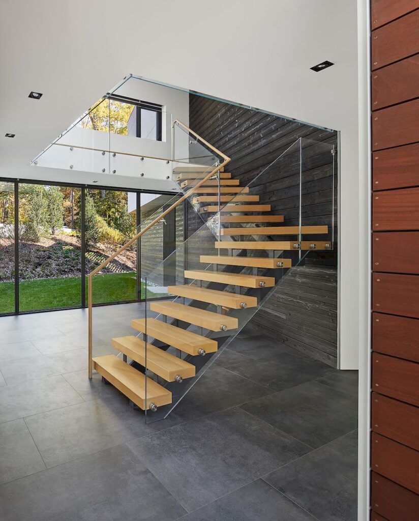 GG House highlights the beautiful landscape by Robert Gurney Architect 9