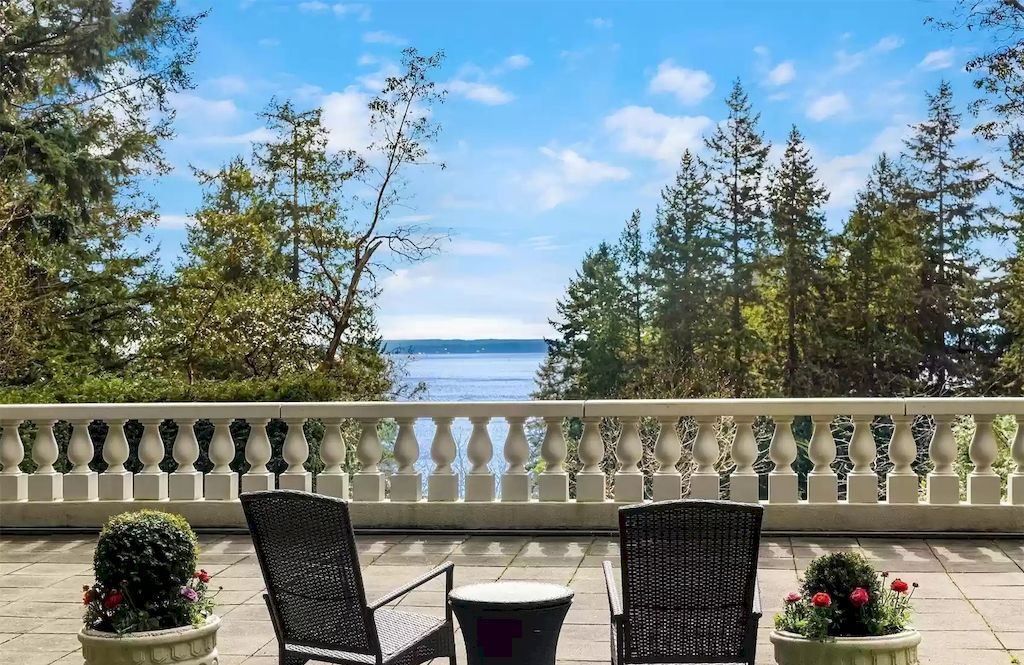 The Estate in Washington is a luxurious home offering impeccable indoor-outdoor flow and unparalleled privacy now available for sale. This home located at 190 NW Madrona Lane, Shoreline, Washington; offering 05 bedrooms and 07 bathrooms with 8,023 square feet of living spaces. 