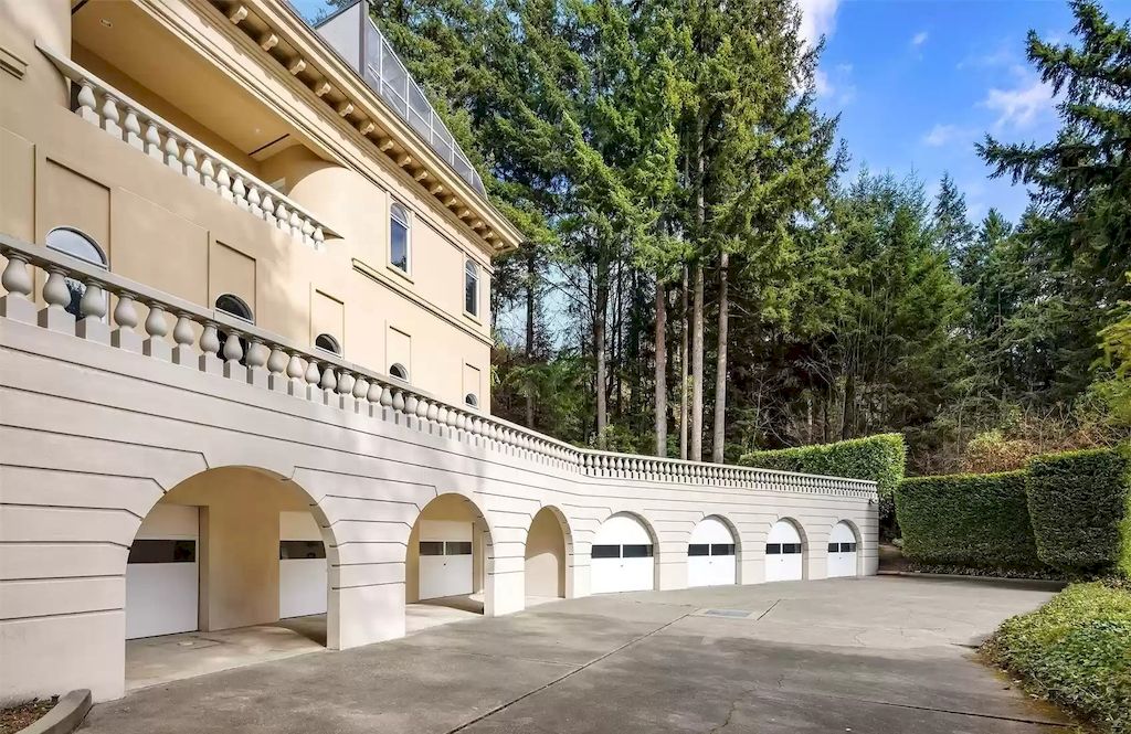 The Estate in Washington is a luxurious home offering impeccable indoor-outdoor flow and unparalleled privacy now available for sale. This home located at 190 NW Madrona Lane, Shoreline, Washington; offering 05 bedrooms and 07 bathrooms with 8,023 square feet of living spaces. 