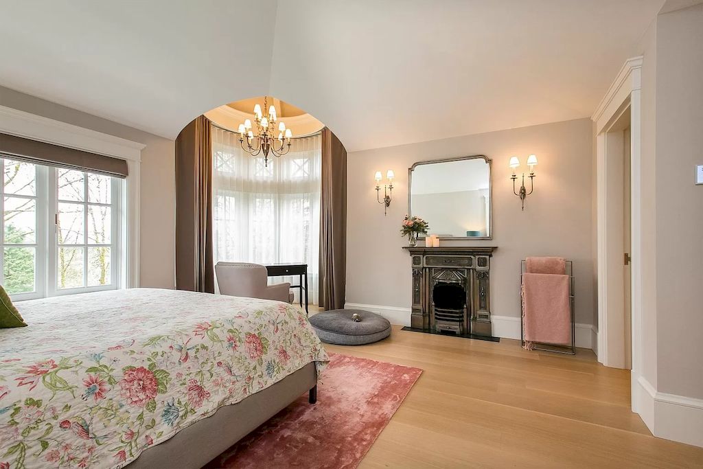 The Home in Burnaby is constructed of the finest materials incorporated into a timeless design, now available for sale. This home located at 7475 Whelen Ct, Burnaby, BC V5E 1X4, Canada