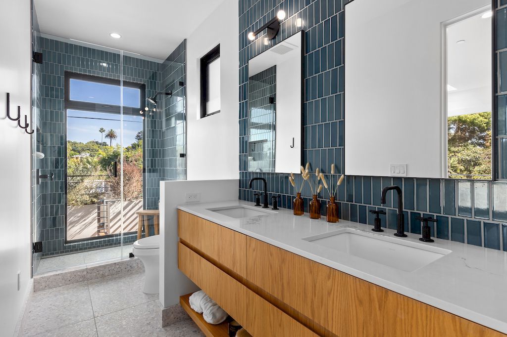 Impeccably Designed 605 Cornish House by Brett Farrow Architect 10