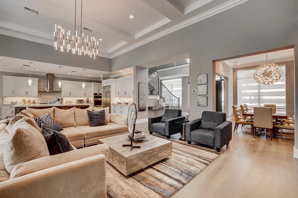 The Home in Boca Raton is a spacious transitional property located in the heart of Boca Raton's most desirable downtown area now available for sale. This home located at 299 NE 6th St, Boca Raton, Florida;