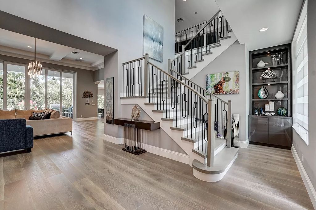 The Home in Boca Raton is a spacious transitional property located in the heart of Boca Raton's most desirable downtown area now available for sale. This home located at 299 NE 6th St, Boca Raton, Florida;
