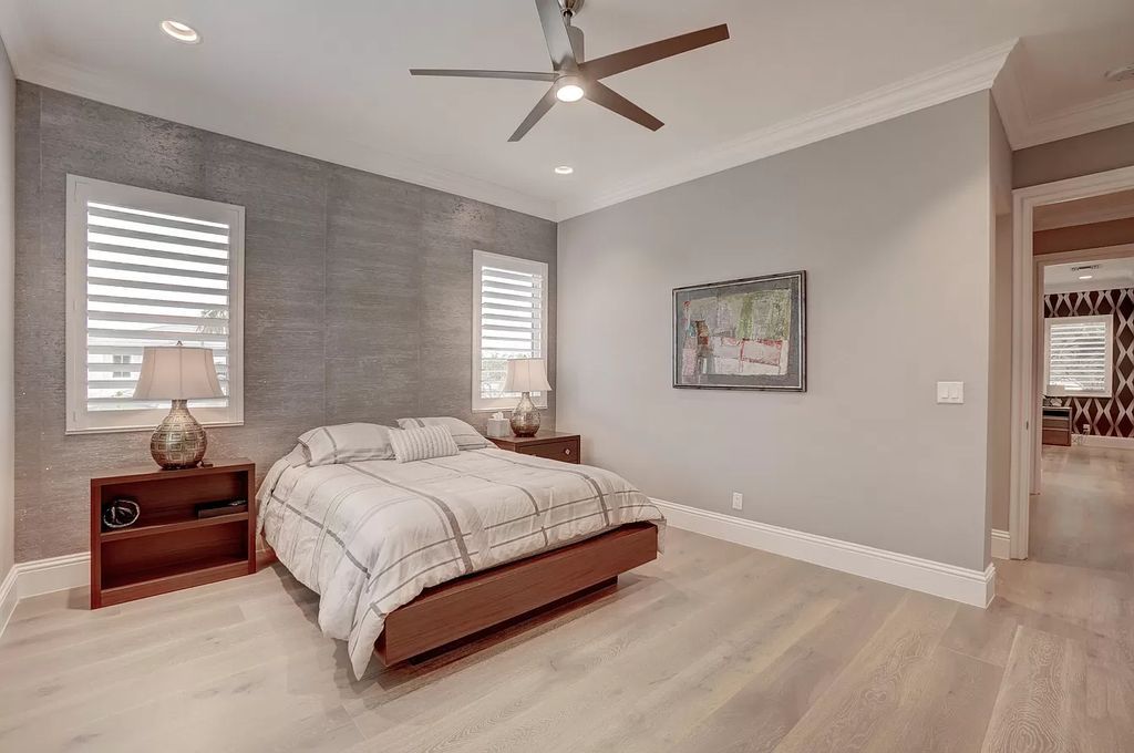 The Home in Boca Raton is a spacious transitional property located in the heart of Boca Raton's most desirable downtown area now available for sale. This home located at 299 NE 6th St, Boca Raton, Florida;