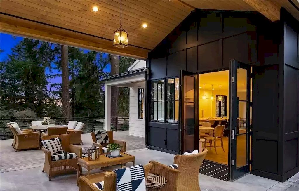 The Estate in Washington is a luxurious home enjoying an open floor plan with custom lighting and high-end finishes throughout now available for sale. This home located at 2003 102nd Place SE, Bellevue, Washington; offering 07 bedrooms and 08 bathrooms with 6,252 square feet of living spaces.
