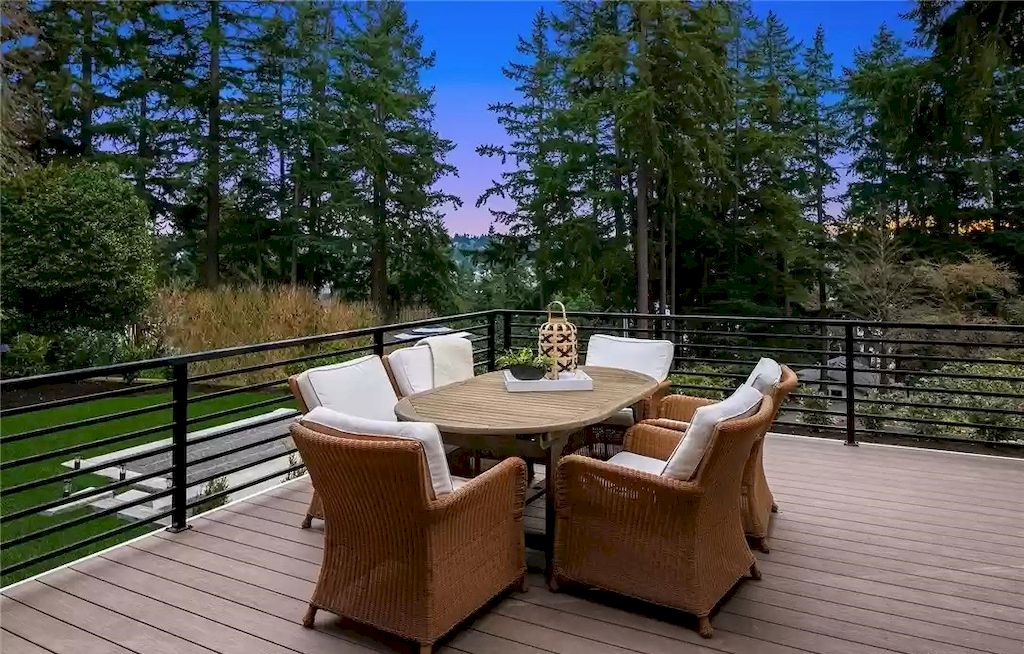 The Estate in Washington is a luxurious home enjoying an open floor plan with custom lighting and high-end finishes throughout now available for sale. This home located at 2003 102nd Place SE, Bellevue, Washington; offering 07 bedrooms and 08 bathrooms with 6,252 square feet of living spaces.