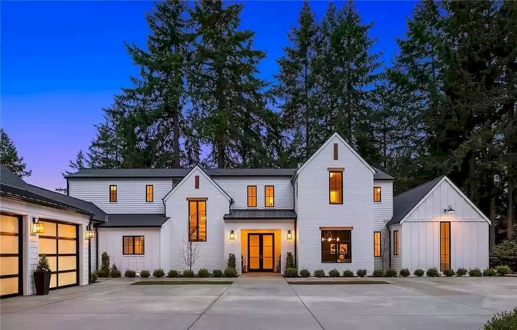The Estate in Washington is a luxurious home enjoying an open floor plan with custom lighting and high-end finishes throughout now available for sale. This home located at 2003 102nd Place SE, Bellevue, Washington; offering 07 bedrooms and 08 bathrooms with 6,252 square feet of living spaces.
