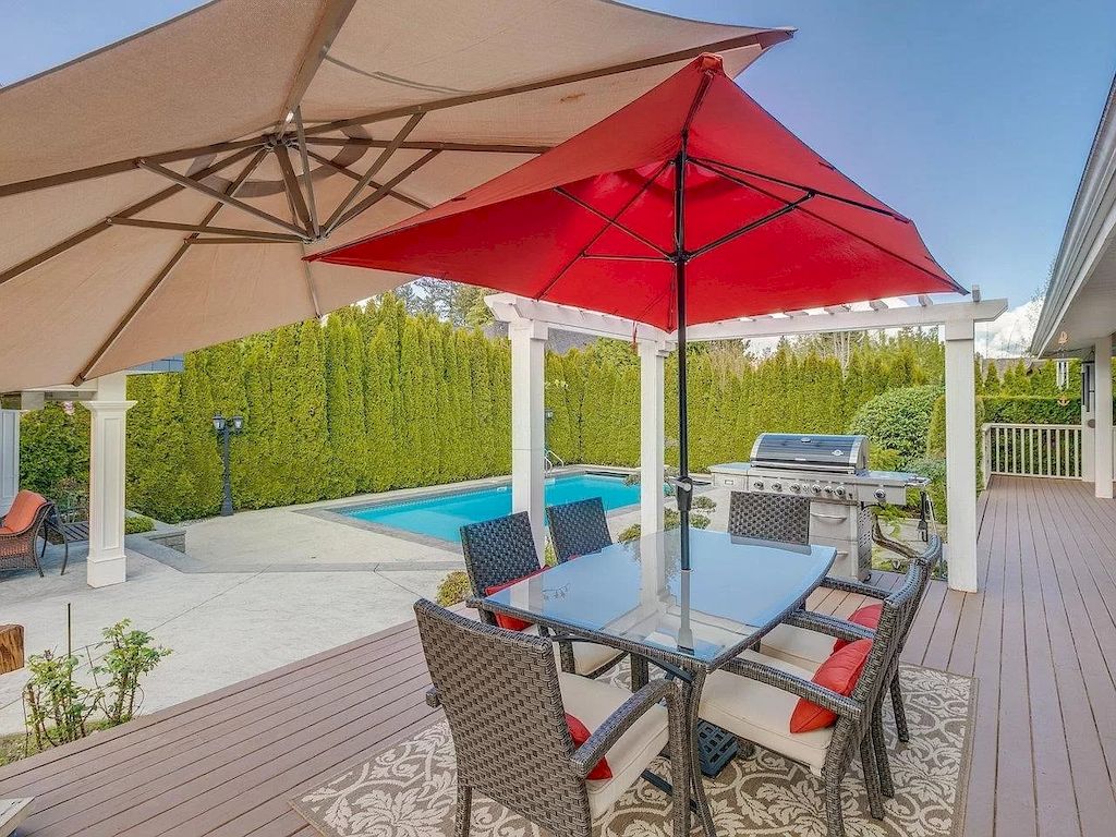 The Home in Surrey is a cozy home which incorporates modern features and design elements, now available for sale. This home located at 14025 30th Ave, Surrey, BC V4P 2N3, Canada