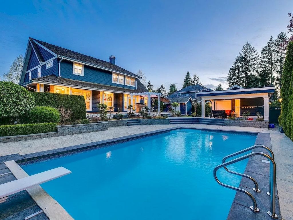 The Home in Surrey is a cozy home which incorporates modern features and design elements, now available for sale. This home located at 14025 30th Ave, Surrey, BC V4P 2N3, Canada