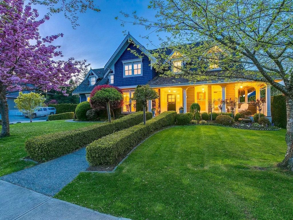 The Home in Surrey is a cozy home which incorporates modern features and design elements, now available for sale. This home located at 14025 30th Ave, Surrey, BC V4P 2N3, Canada