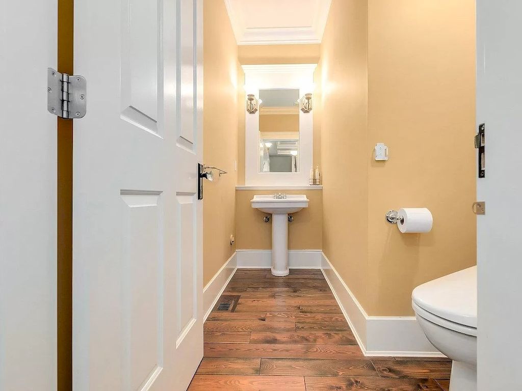 The Home in Surrey is a cozy home which incorporates modern features and design elements, now available for sale. This home located at 14025 30th Ave, Surrey, BC V4P 2N3, Canada