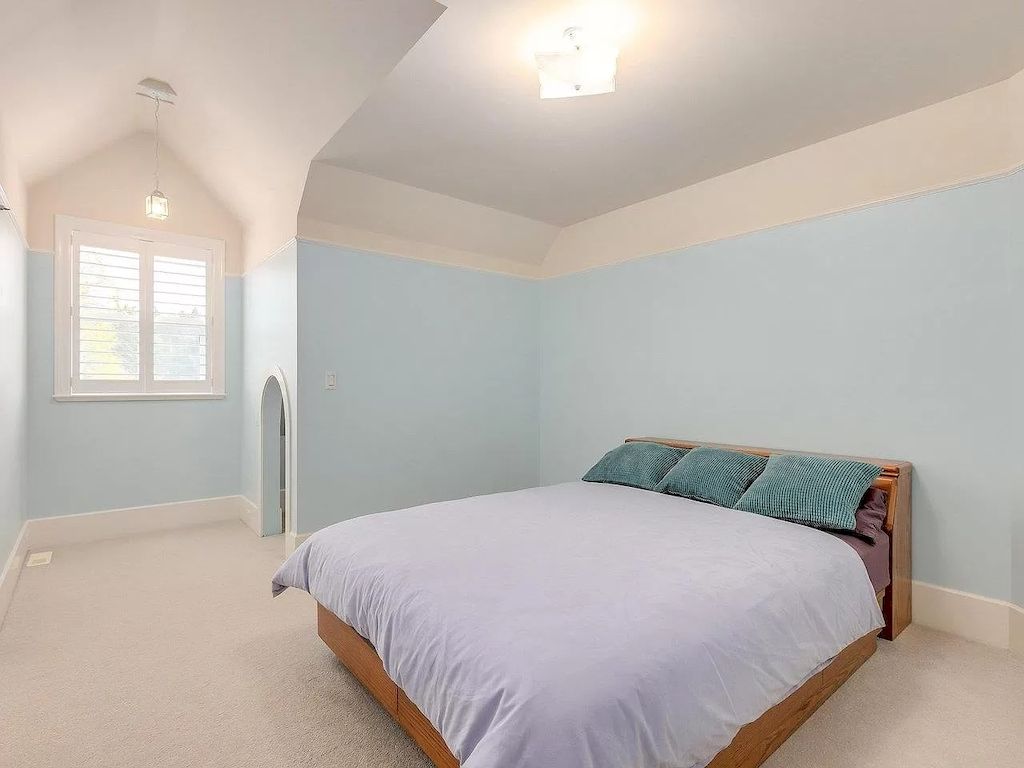 The Home in Surrey is a cozy home which incorporates modern features and design elements, now available for sale. This home located at 14025 30th Ave, Surrey, BC V4P 2N3, Canada