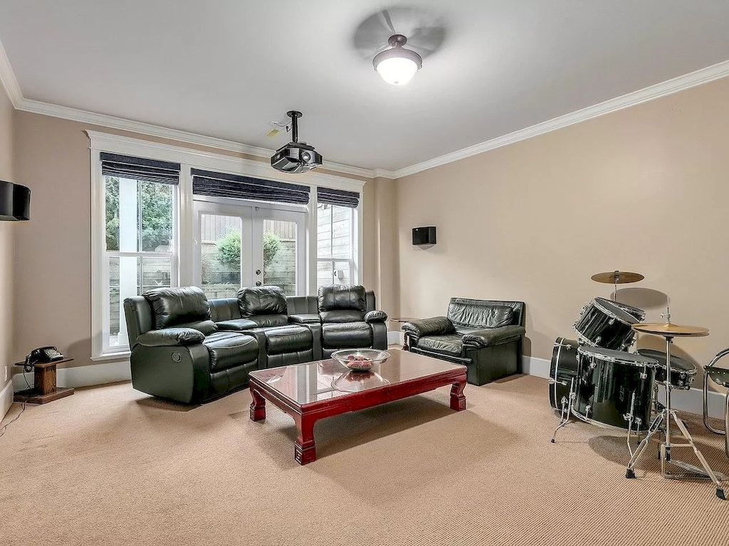 The Home in Surrey is a cozy home which incorporates modern features and design elements, now available for sale. This home located at 14025 30th Ave, Surrey, BC V4P 2N3, Canada