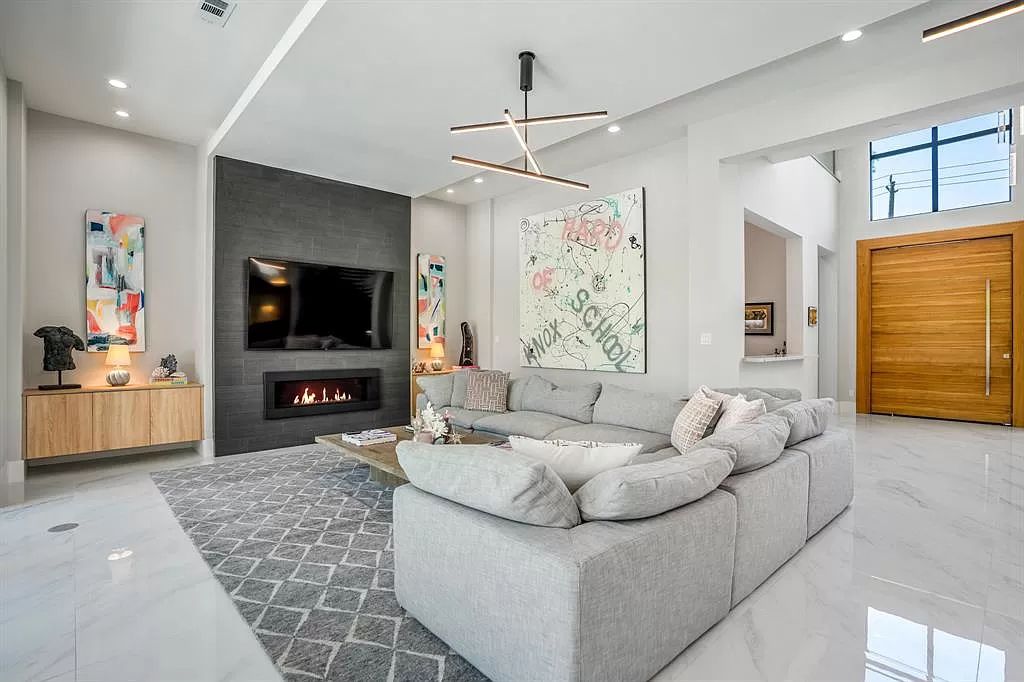 The Home in Houston is a stunning residence offers panoramic views and full indoor outdoor living for enjoyment now available for sale. This home located at 6210 Memorial Dr, Houston, Texas