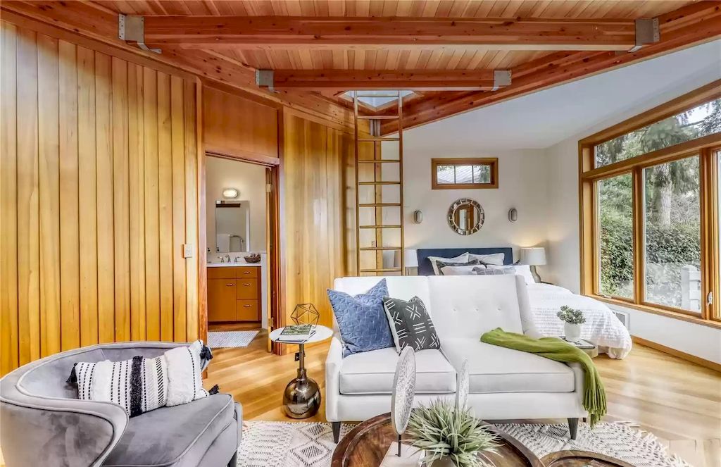 The Estate in Washington is a luxurious home newly refinished with bamboo floors and a combination of metal and green roofs now available for sale. This home located at 4000 Point White Drive NE, Bainbridge Island, Washington; offering 02 bedrooms and 03 bathrooms with 3,396 square feet of living spaces.