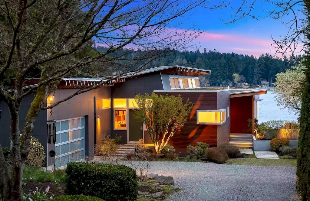 The Estate in Washington is a luxurious home newly refinished with bamboo floors and a combination of metal and green roofs now available for sale. This home located at 4000 Point White Drive NE, Bainbridge Island, Washington; offering 02 bedrooms and 03 bathrooms with 3,396 square feet of living spaces.