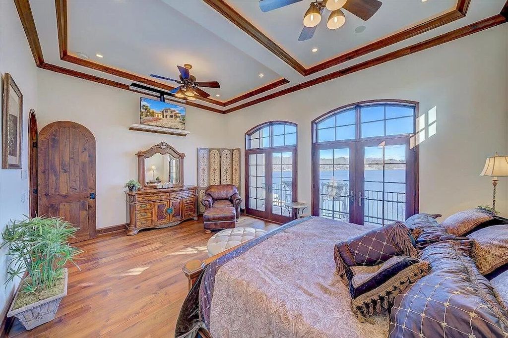 The Estate in Virginia is a luxurious home designed for impressive panoramic lake and mountains views from every corner now available for sale. This home located at 331 Blue Heron Dr, Wirtz, Virginia; offering 05 bedrooms and 05 bathrooms with 7,000 square feet of living spaces.