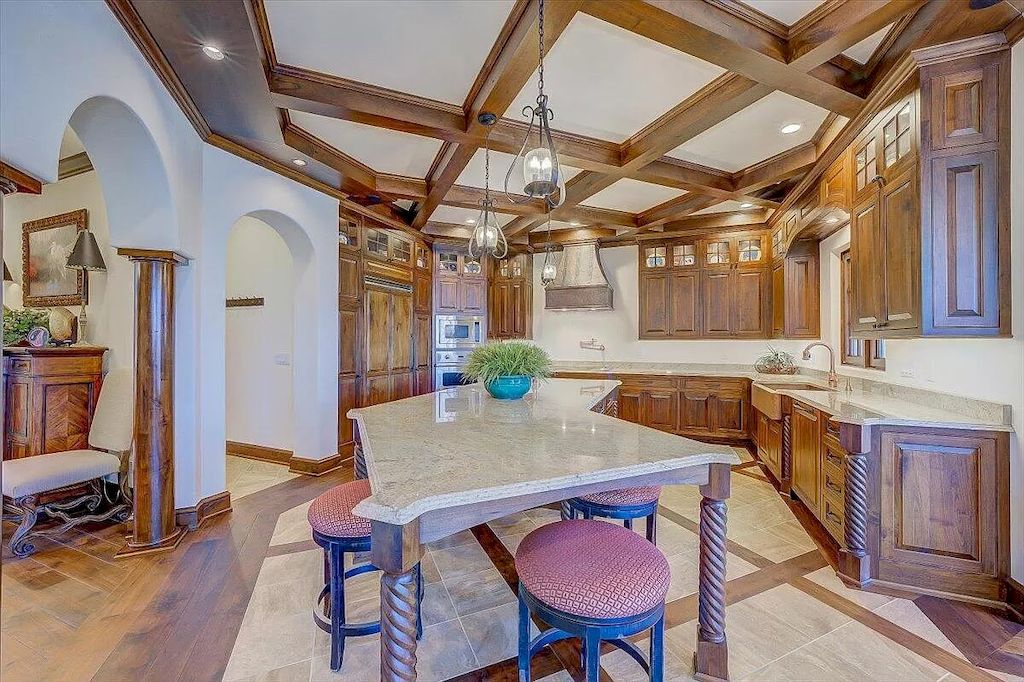 The Estate in Virginia is a luxurious home designed for impressive panoramic lake and mountains views from every corner now available for sale. This home located at 331 Blue Heron Dr, Wirtz, Virginia; offering 05 bedrooms and 05 bathrooms with 7,000 square feet of living spaces.