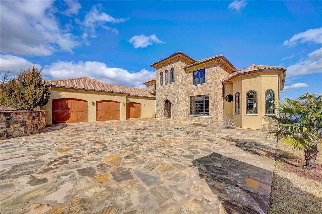 The Estate in Virginia is a luxurious home designed for impressive panoramic lake and mountains views from every corner now available for sale. This home located at 331 Blue Heron Dr, Wirtz, Virginia; offering 05 bedrooms and 05 bathrooms with 7,000 square feet of living spaces.
