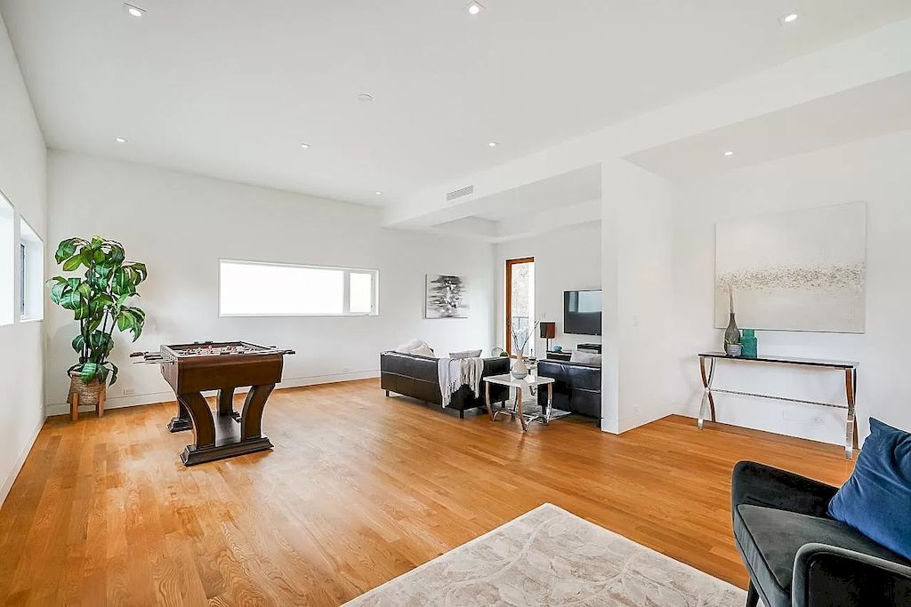 The House in Langley is nestled on a quiet dead-end street in desirable Salmon River & still close to all amenities & schools, now available for sale. This home located at 24408 50th Ave, Langley, BC V2Z 1E6, Canada