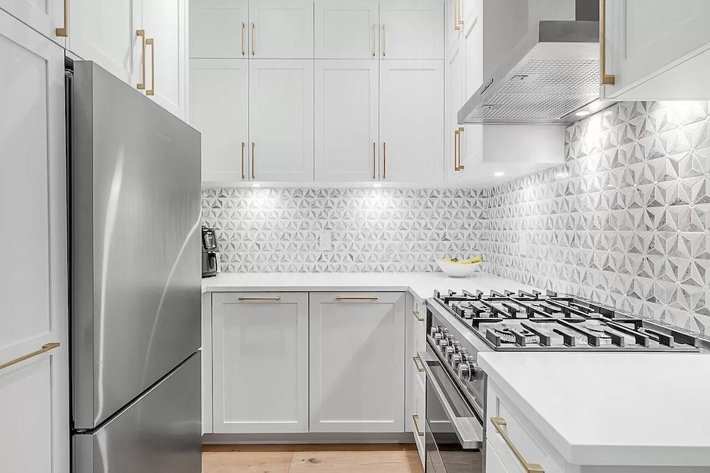 The House in West Vancouver is brilliantly designed ocean view residence was created by renowned designer Karla Dreyer, now available for sale. This home located at 4701 Piccadilly S, West Vancouver, BC V7W 1J8, Canada