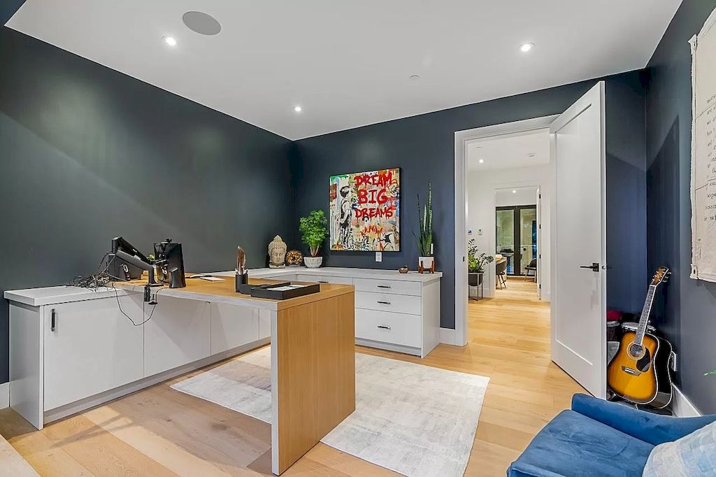 The House in West Vancouver is brilliantly designed ocean view residence was created by renowned designer Karla Dreyer, now available for sale. This home located at 4701 Piccadilly S, West Vancouver, BC V7W 1J8, Canada