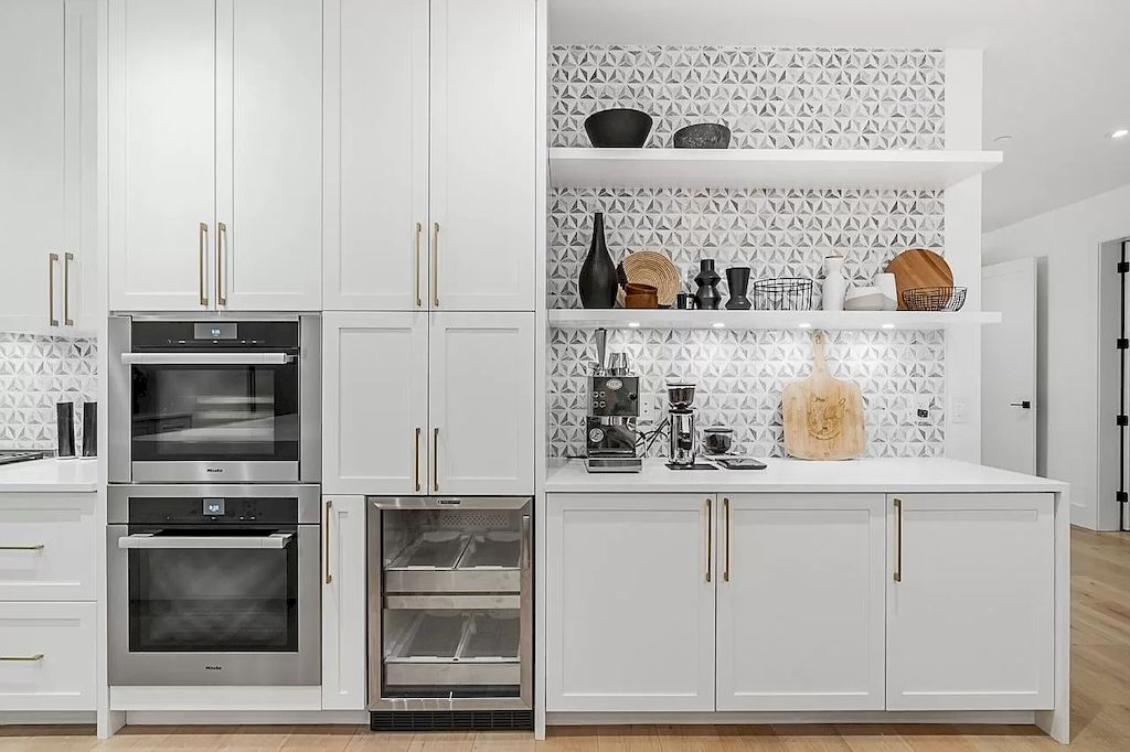 The House in West Vancouver is brilliantly designed ocean view residence was created by renowned designer Karla Dreyer, now available for sale. This home located at 4701 Piccadilly S, West Vancouver, BC V7W 1J8, Canada