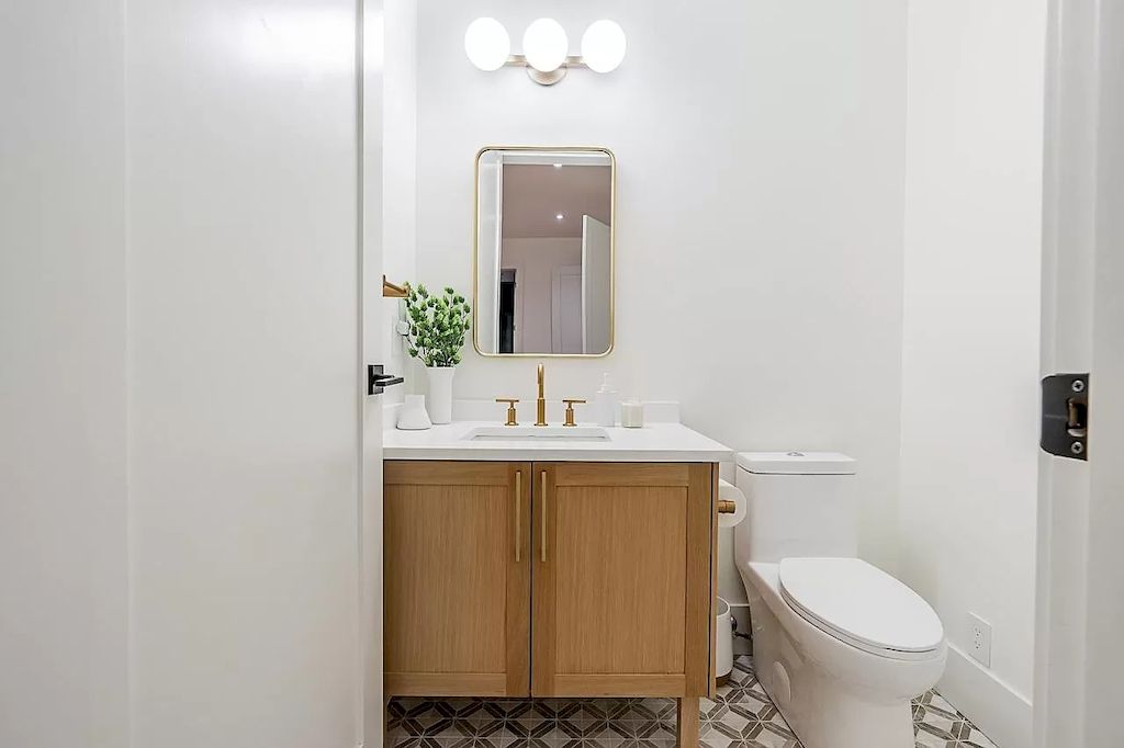 The House in West Vancouver is brilliantly designed ocean view residence was created by renowned designer Karla Dreyer, now available for sale. This home located at 4701 Piccadilly S, West Vancouver, BC V7W 1J8, Canada