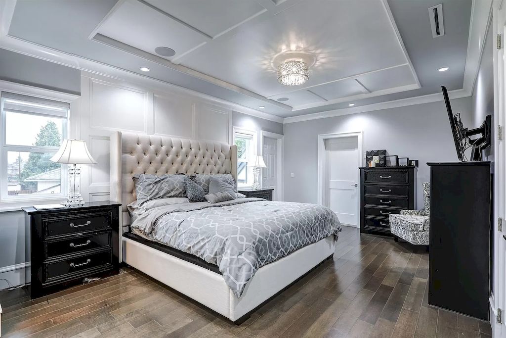 The House in Richmond is a unique and luxurious home with absolutely superb craftsmanship & finishing, now available for sale. This home located at 10691 Dennis Cres, Richmond, BC V7A 3S2, Canada