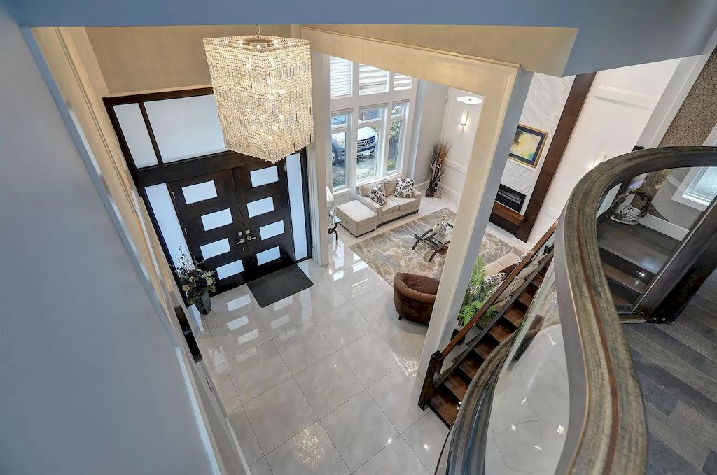 The House in Richmond is a unique and luxurious home with absolutely superb craftsmanship & finishing, now available for sale. This home located at 10691 Dennis Cres, Richmond, BC V7A 3S2, Canada