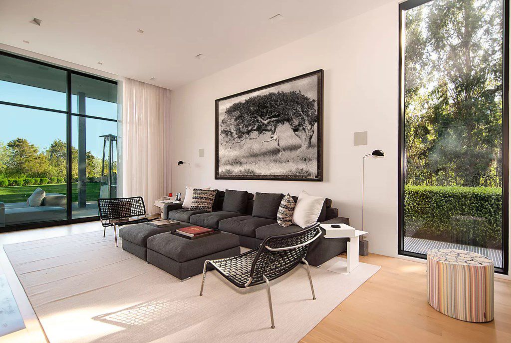 Chic Custom Built Residence in New York asks for $17,995,000 by Francis D'haene