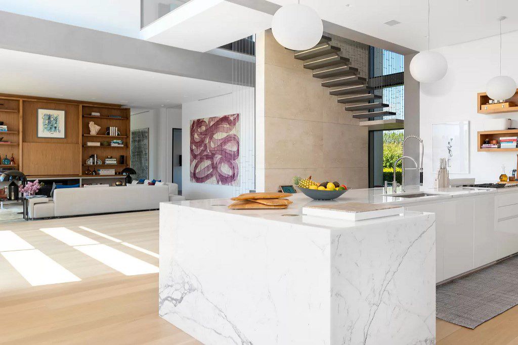 Chic Custom Built Residence in New York asks for $17,995,000 by Francis D'haene