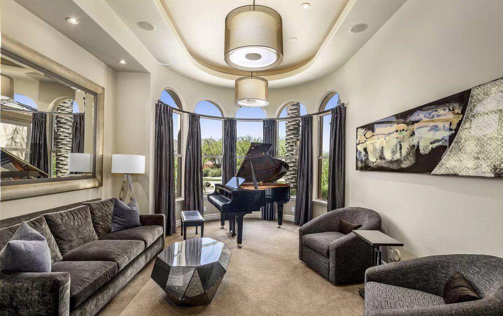 Elegant Paradise Valley estate offers  breathtaking mountain views for Sale at $4,000,000