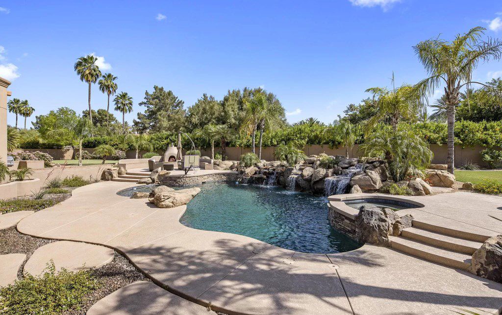 Elegant Paradise Valley estate offers  breathtaking mountain views for Sale at $4,000,000