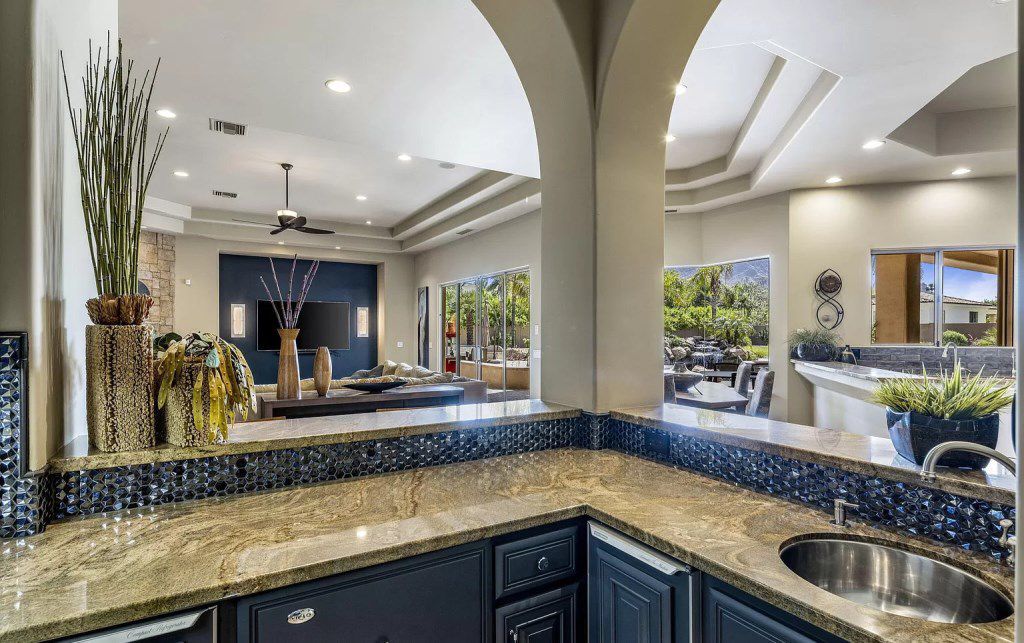 Elegant Paradise Valley estate offers  breathtaking mountain views for Sale at $4,000,000
